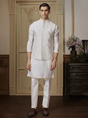 Shimmer Ivory ThreadWork Kurta Bandi Set