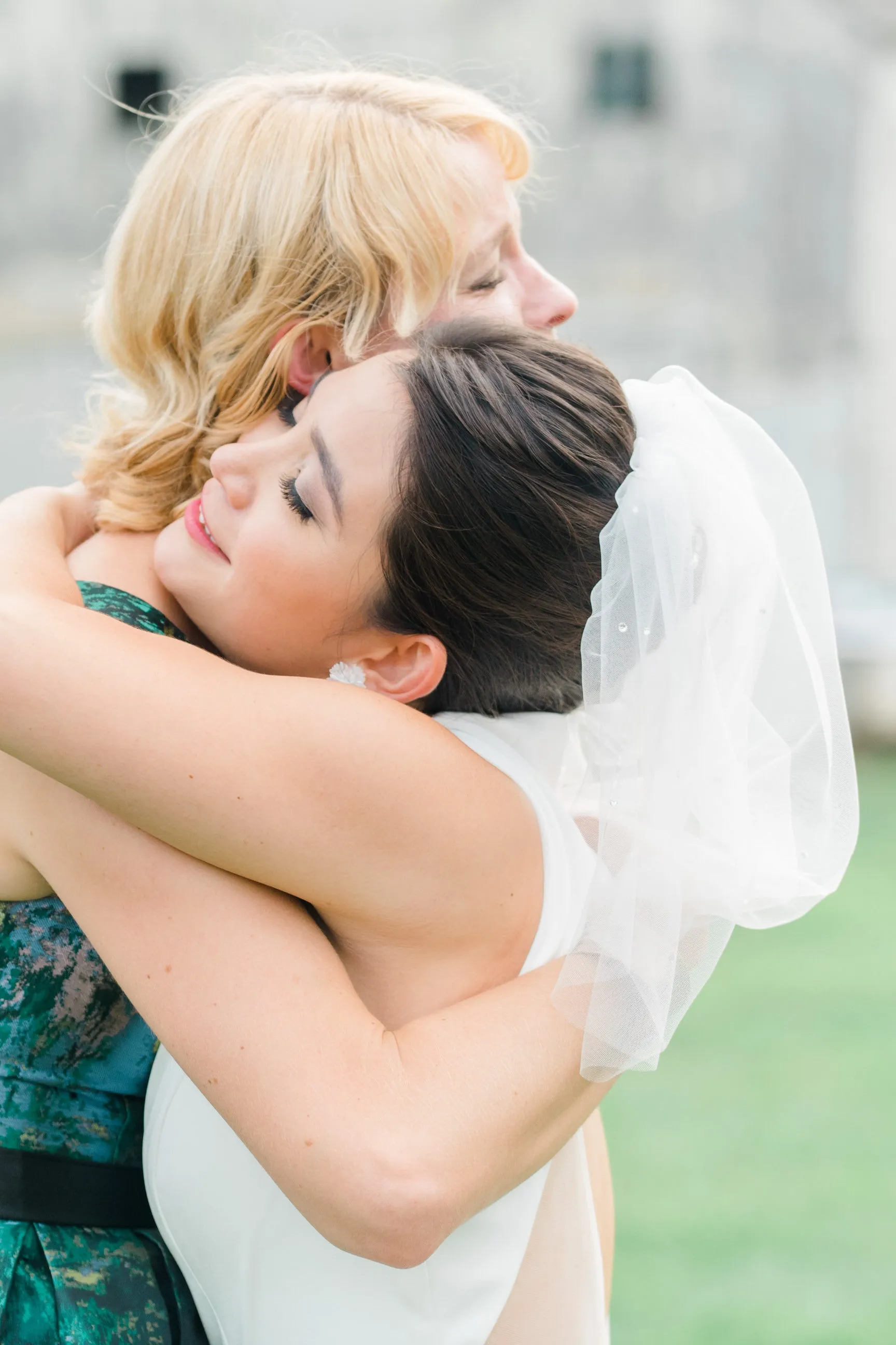 Short Birdcage Wedding Veil with Crystals   Rhinestones