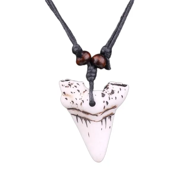 Simple Shark Tooth Necklace - Unisex in 2 different colors