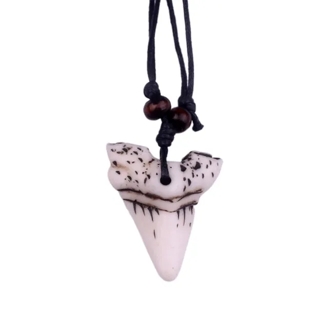 Simple Shark Tooth Necklace - Unisex in 2 different colors