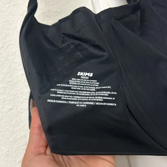 Skims Bra 38DDDD Unlined Full Coverage Bra Onyx NWT black