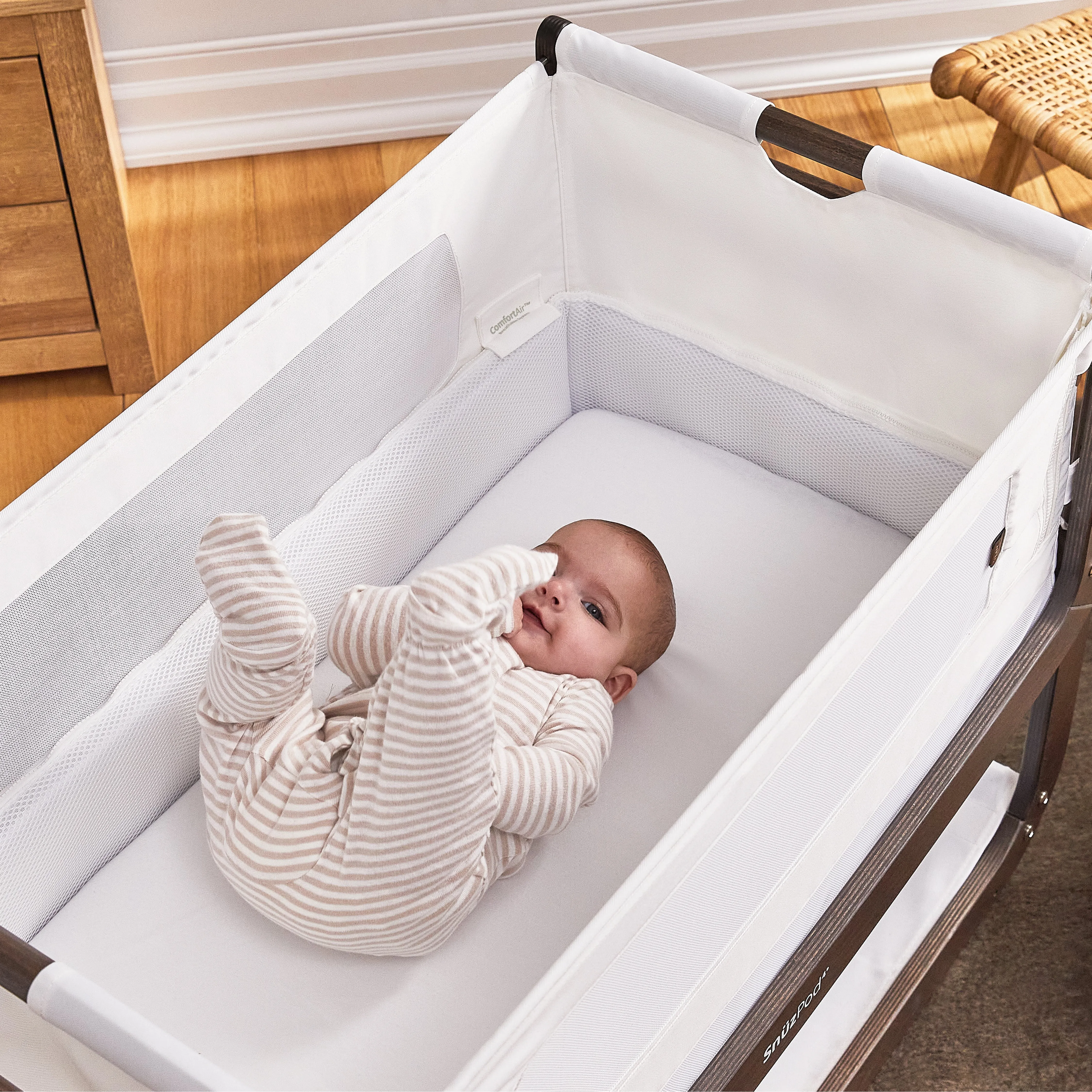 SnuzPod 4 Bedside Crib - The Natural Edit Ebony