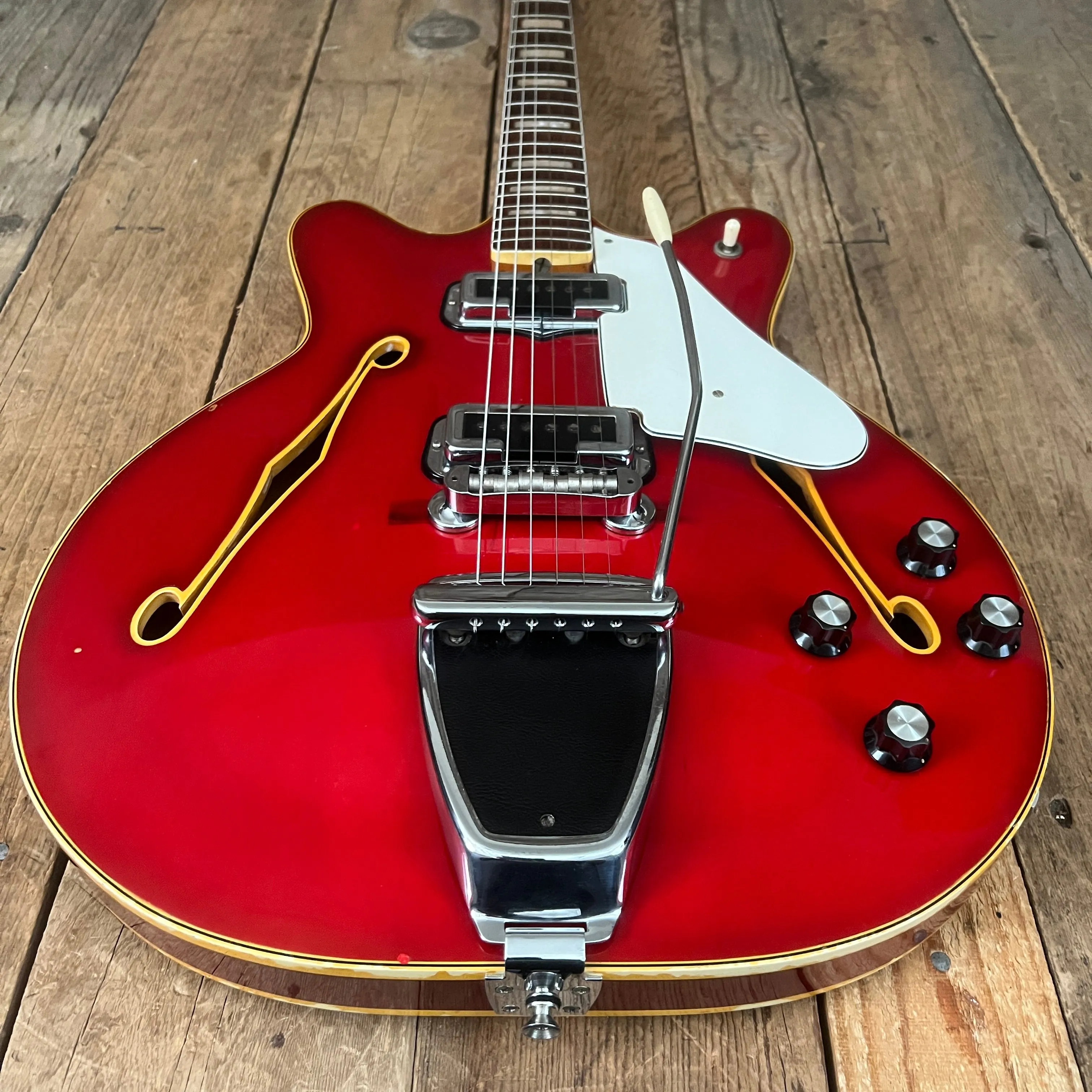 SOLD - Fender Coronado II 1967 Red