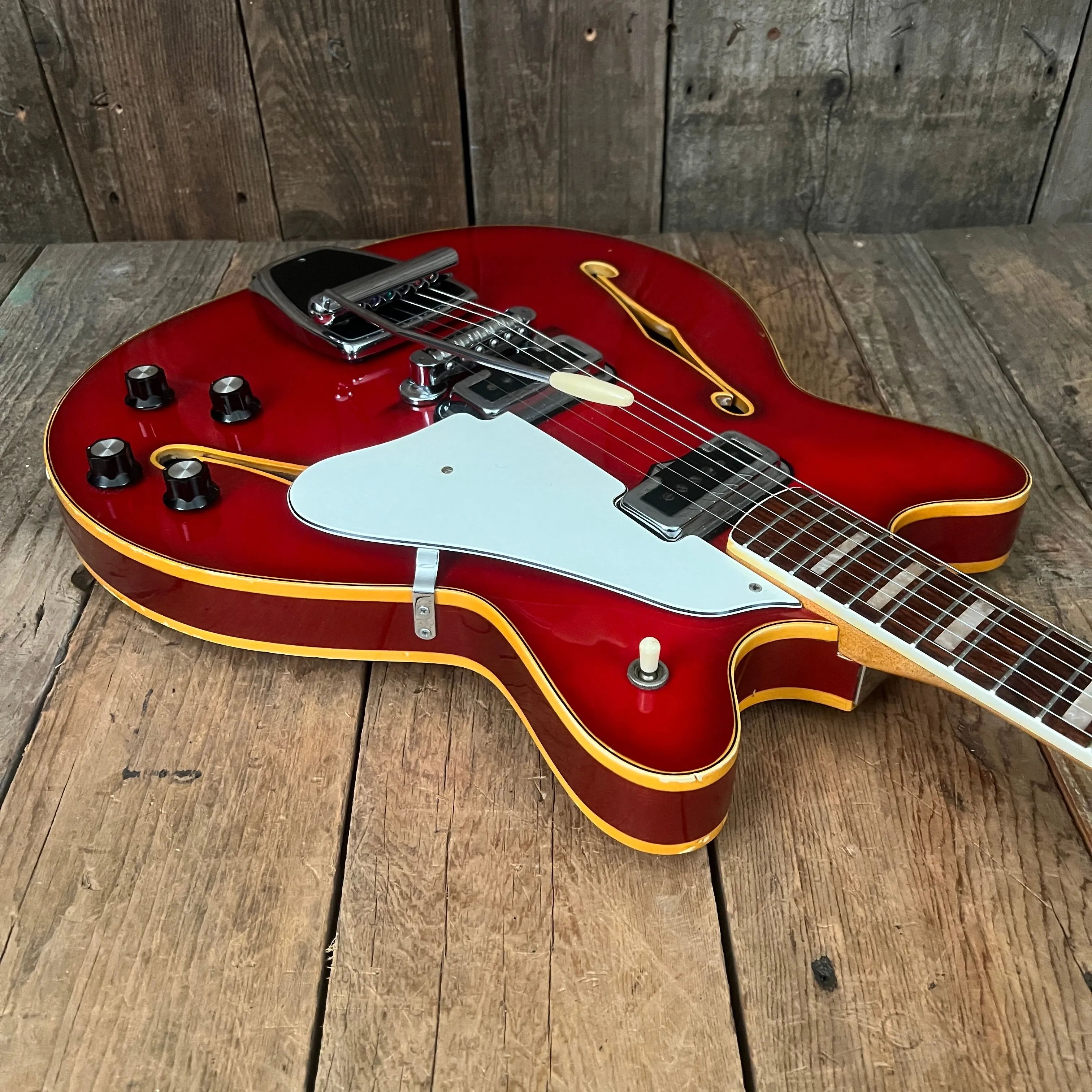 SOLD - Fender Coronado II 1967 Red