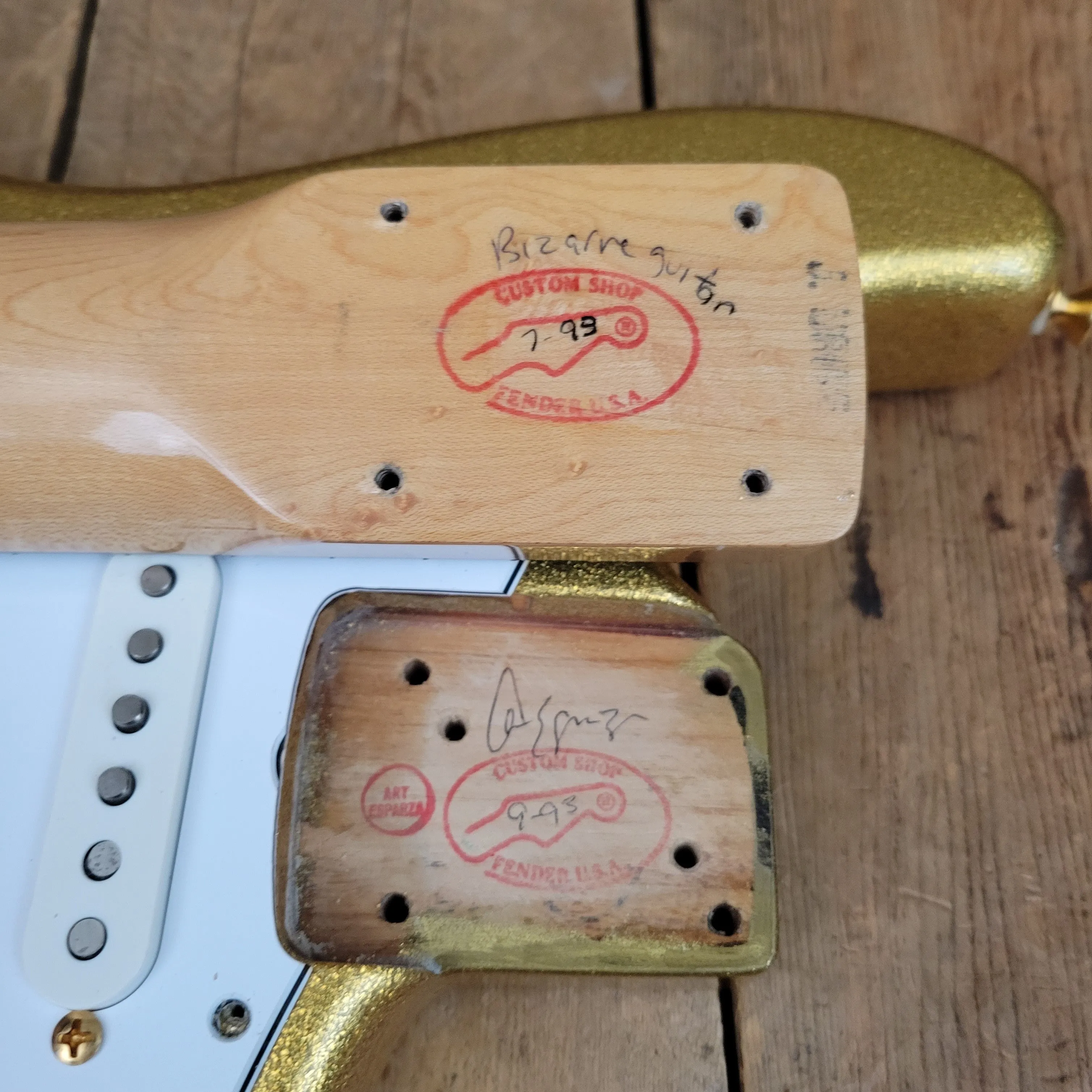 SOLD - Fender Stratocaster 1962 Custom Shop Gold Sparkle 1993