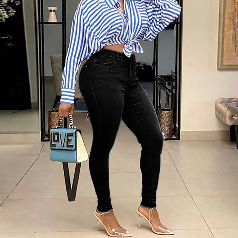 Solid Button Detailed Skinny Jeans