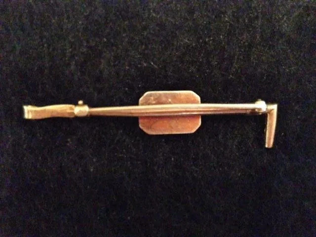 Stock or Bar Pin 14 kt Gold Hunt Whip Form Reverse Intaglio Crystal