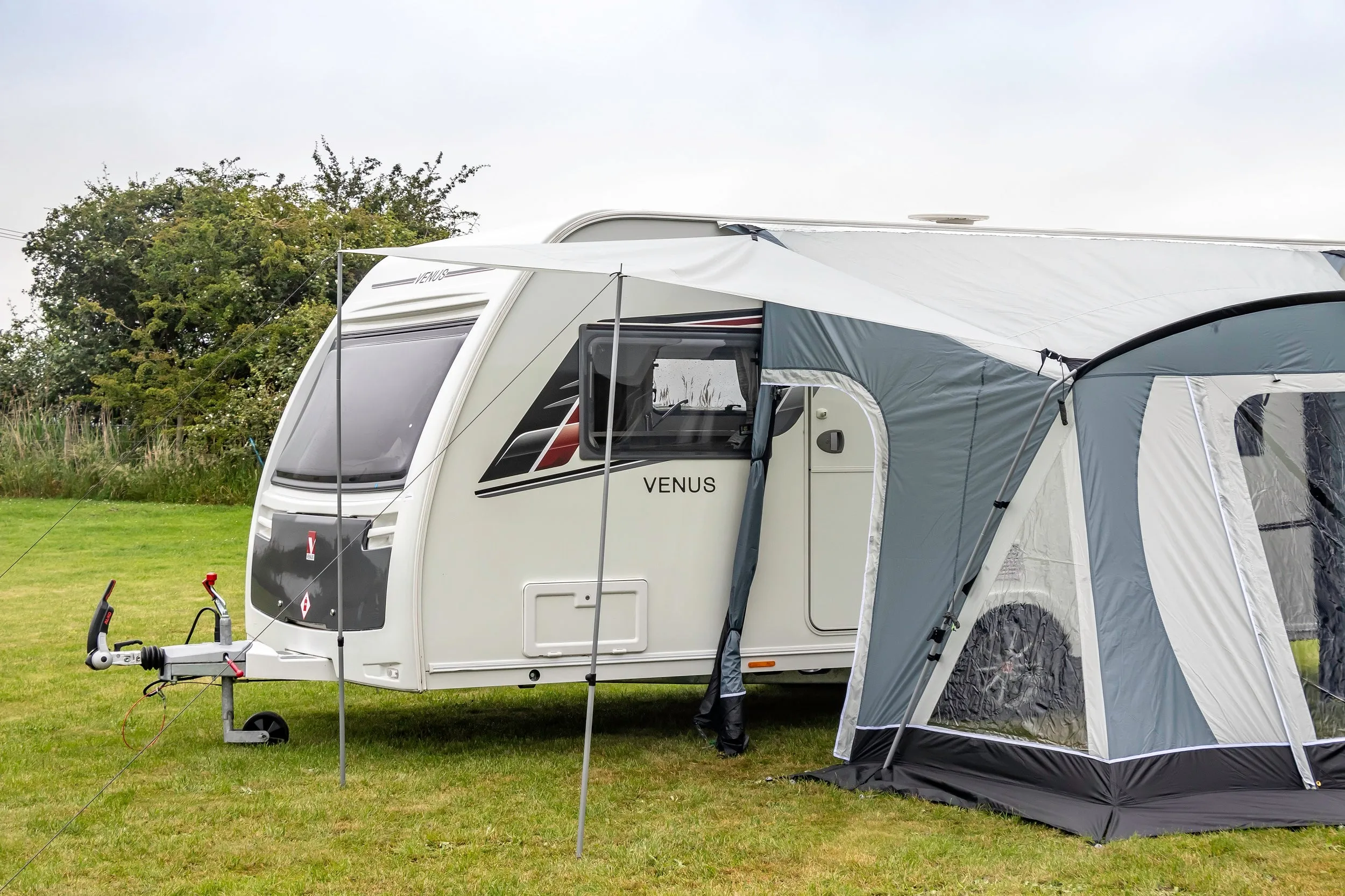 Swift Deluxe 325 SC