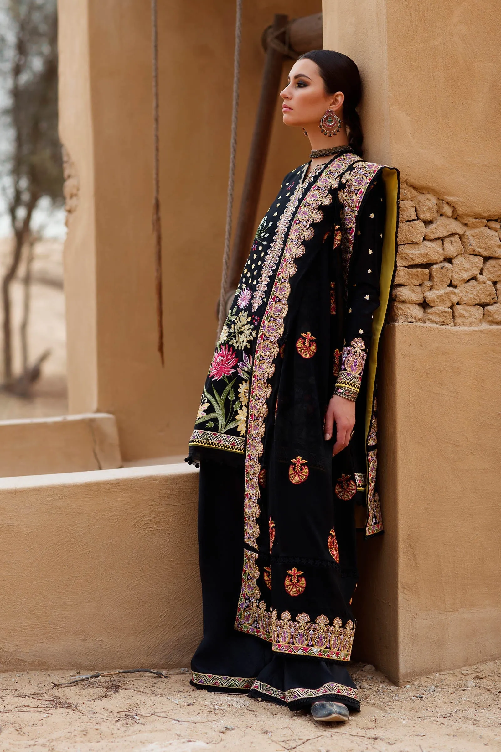 TAVOUS (ZL22-09 A) | Zaha Summer Lawn Collection 2022 | Unstitched Embroidered Lawn Suits