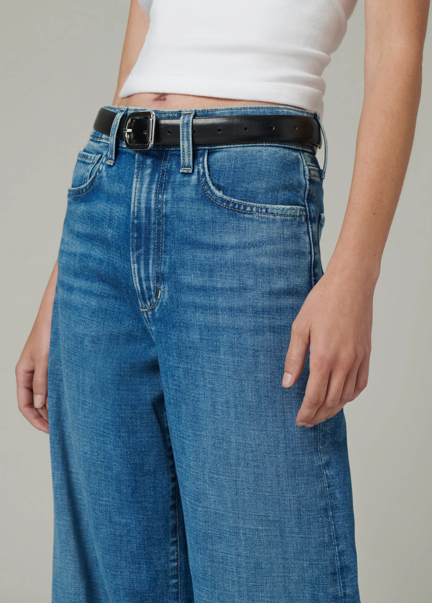 THE MIA PETITE