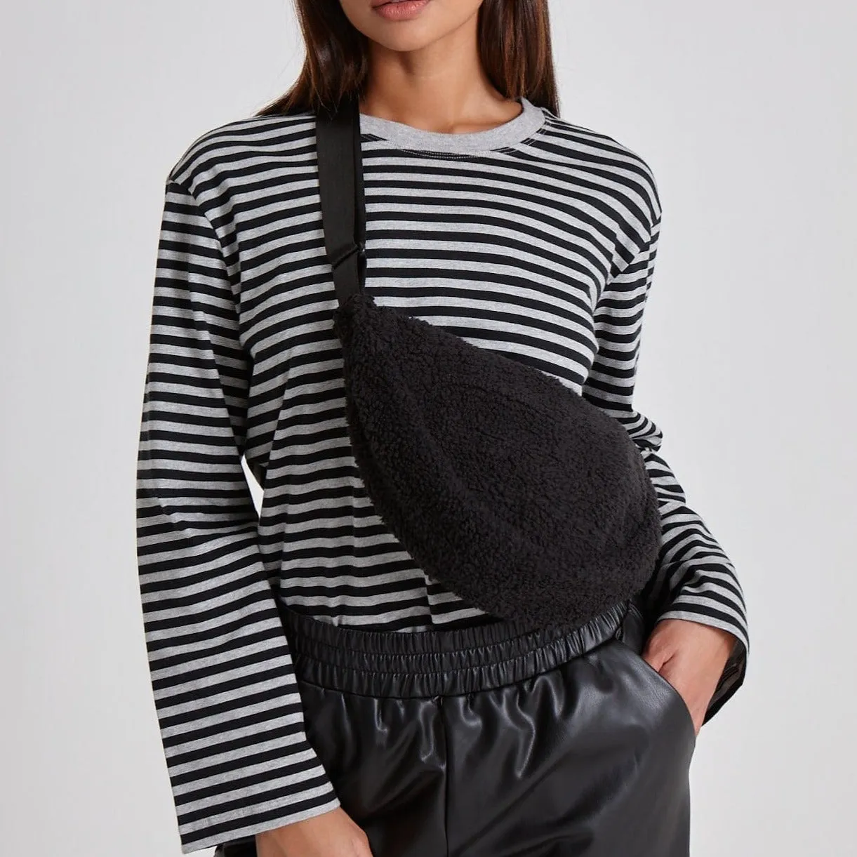THE ULTIMATE STRIPE TOP - GREY / BLACK