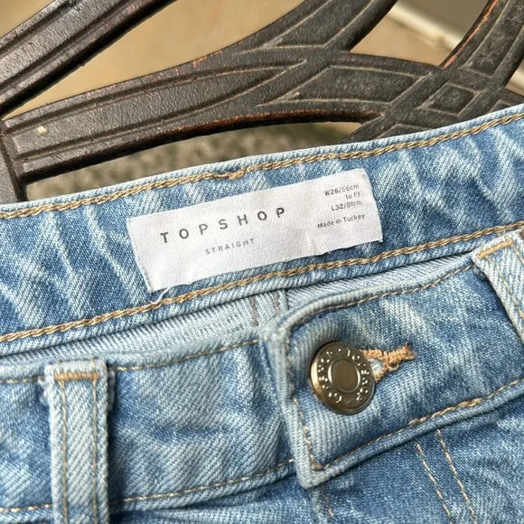 Topshop • STRAIGHT FIT Cropped Jeans Relaxed Fit
