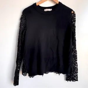 Tory Burch size medium Black Lace Merino Wool Tiered Pullover Sweater Spring Lux