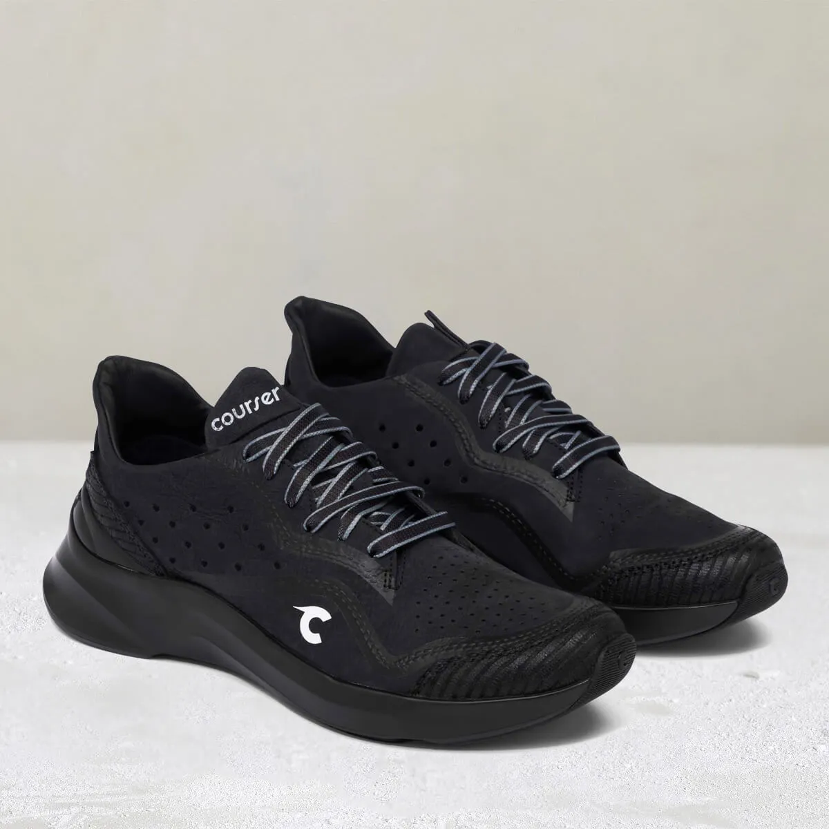 Uno Women's – Black Mono