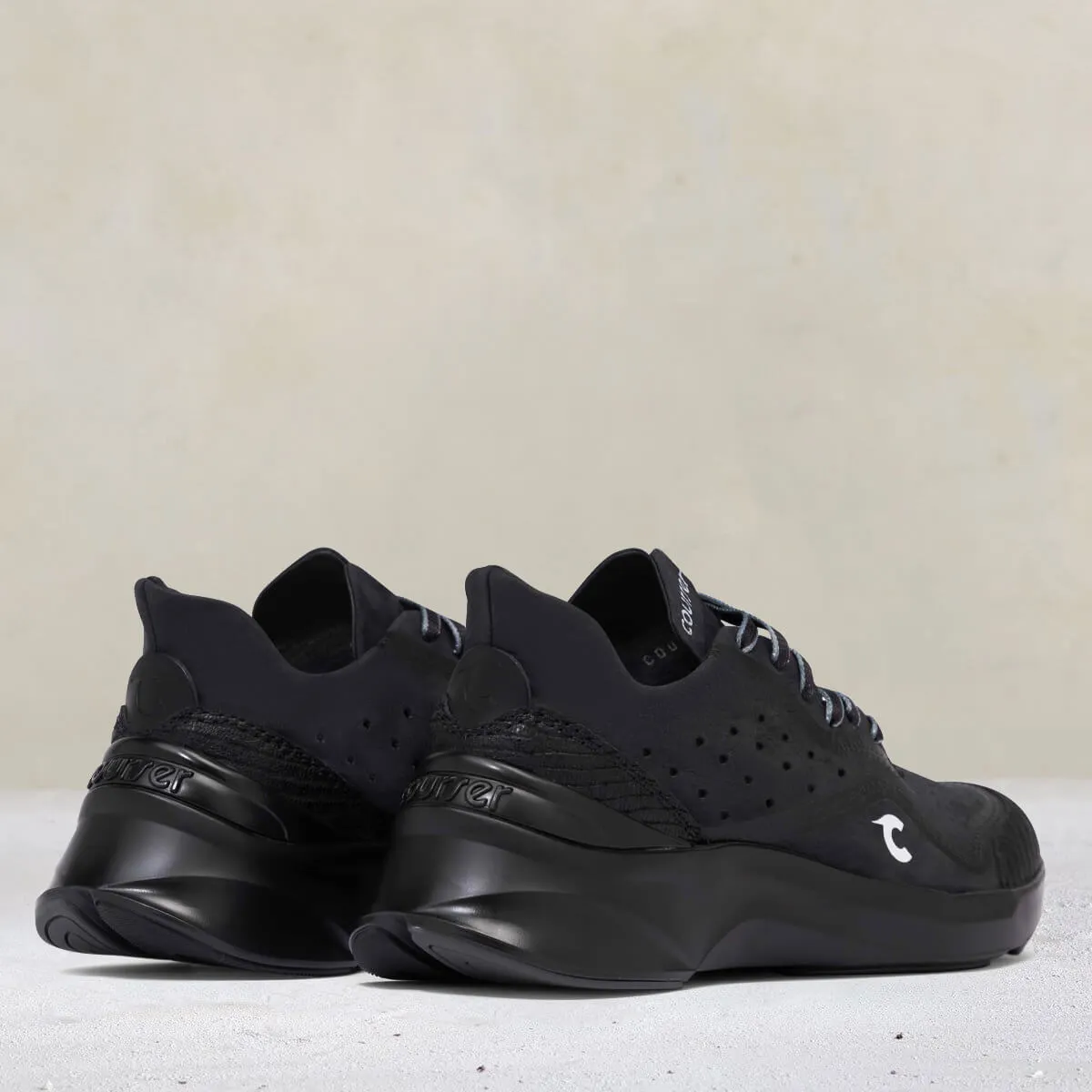 Uno Women's – Black Mono