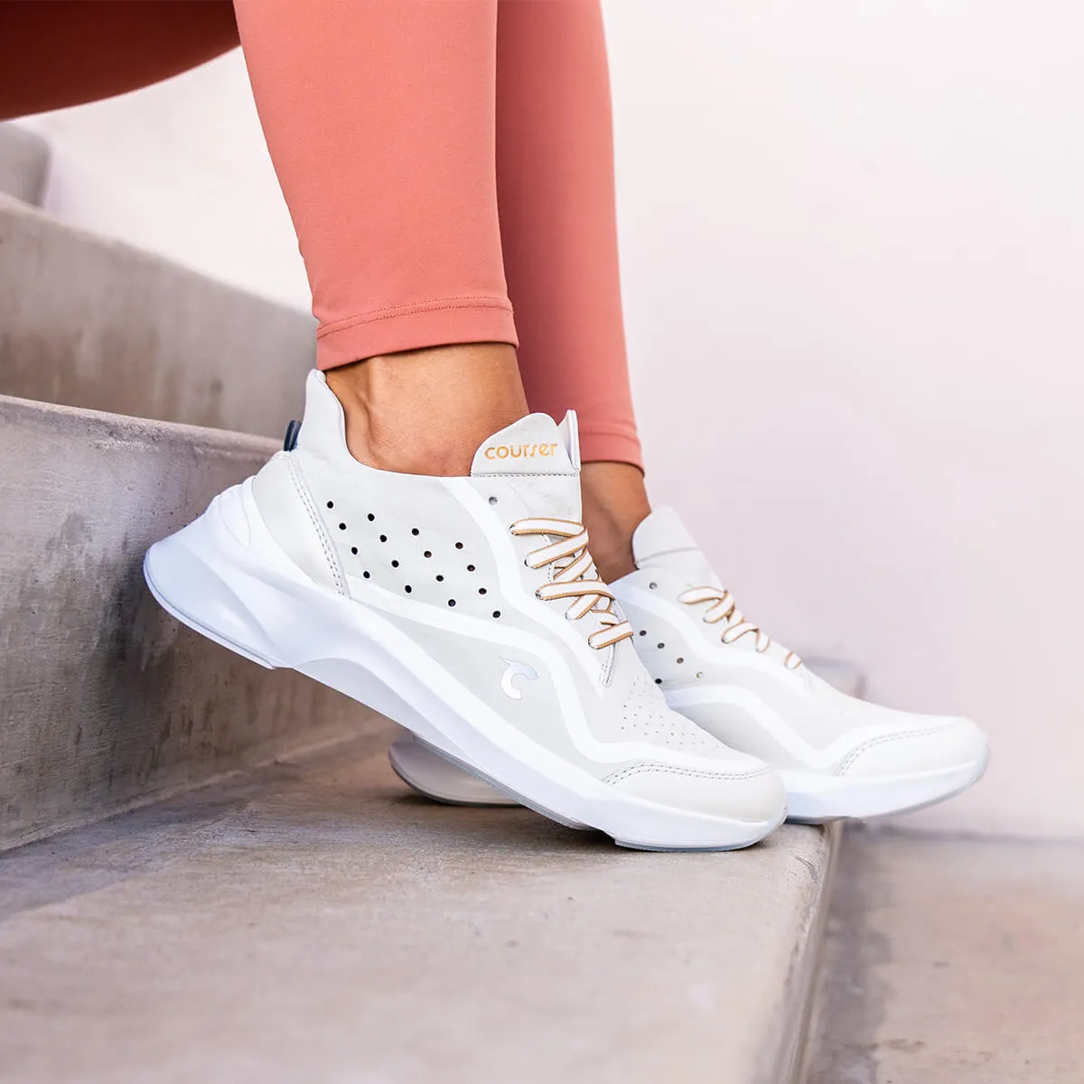 Uno Women's – White Mono