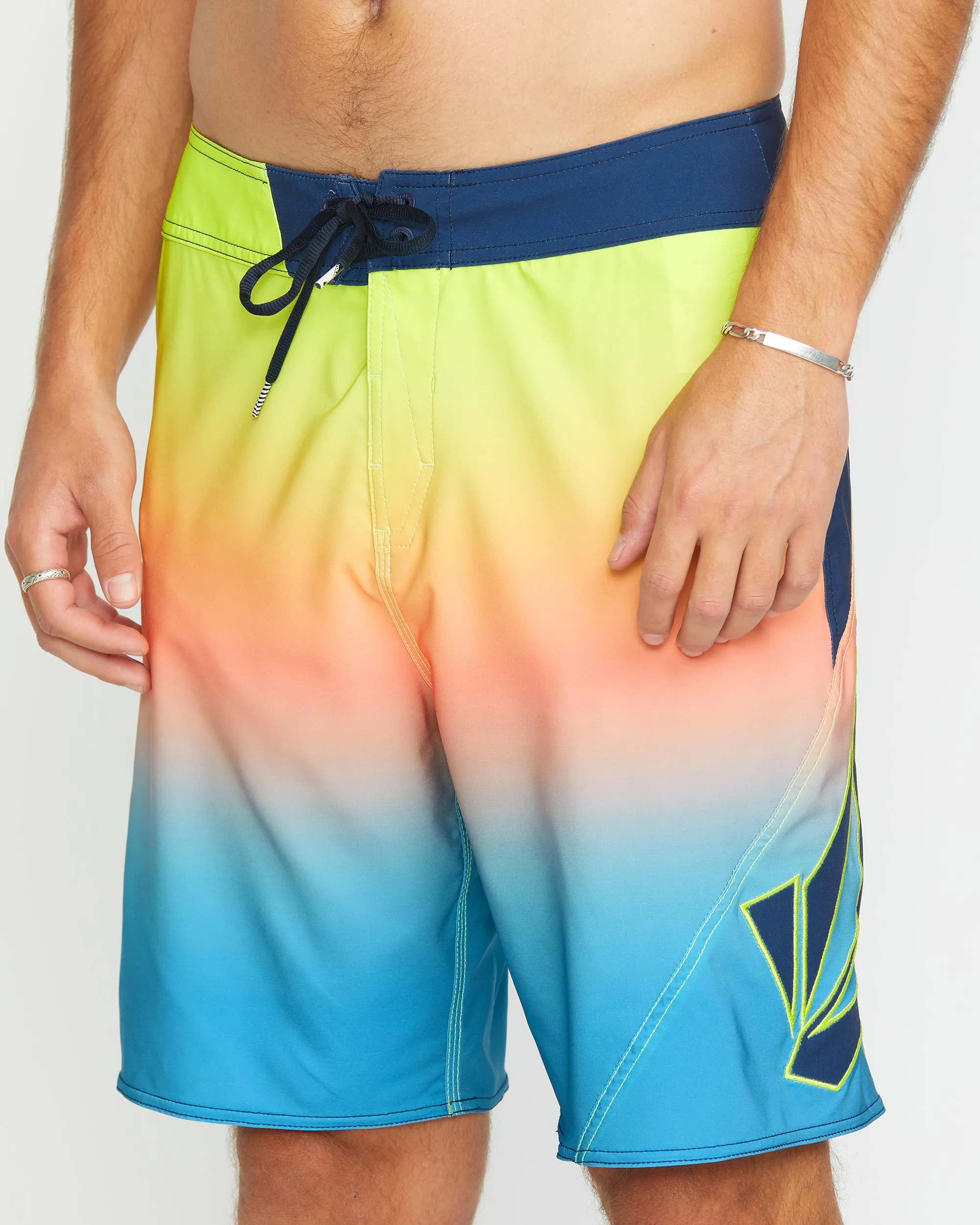 Vee Bee Mod 20" Boardshort - BAY BLUE