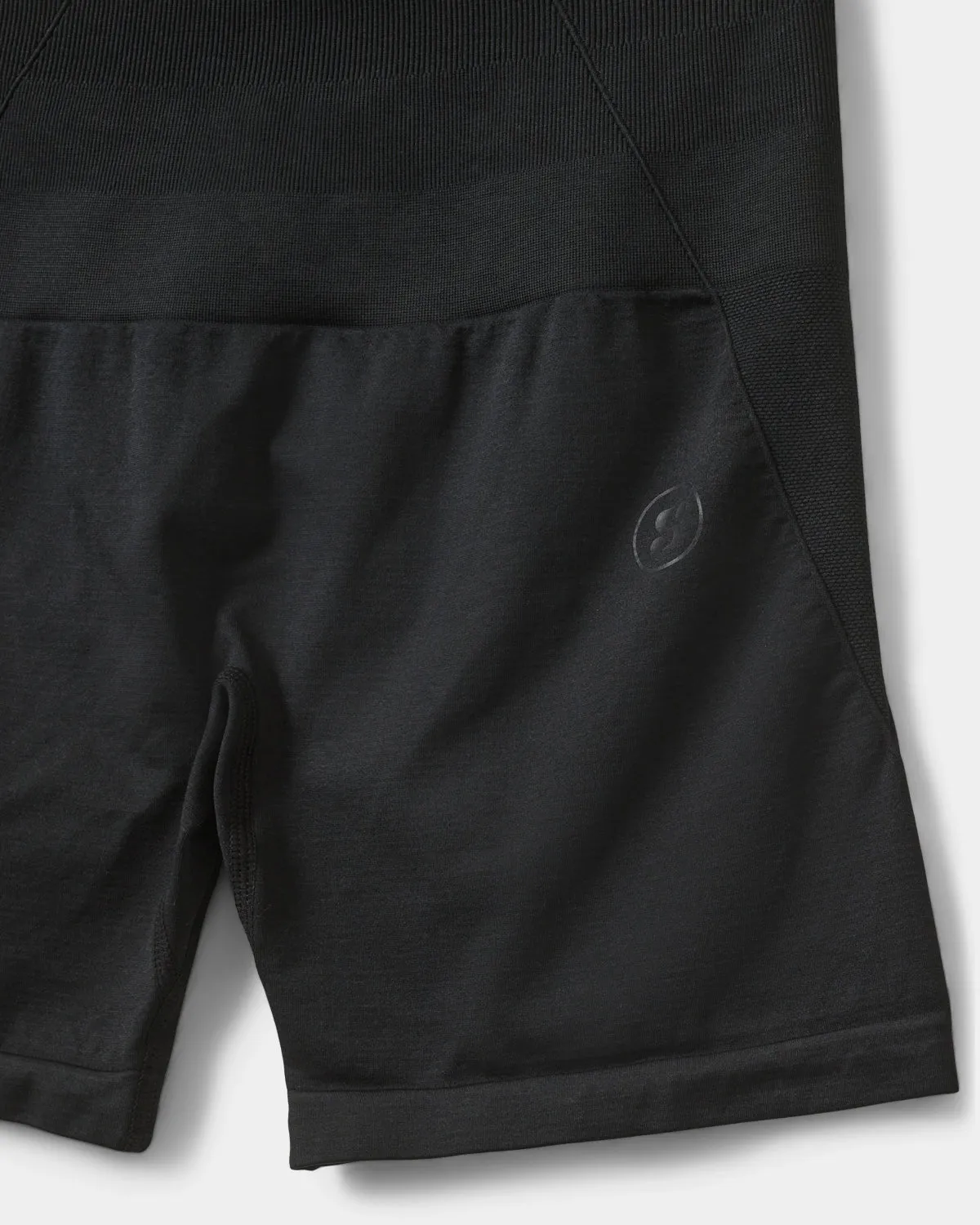 VENASPO SHORTS - Black