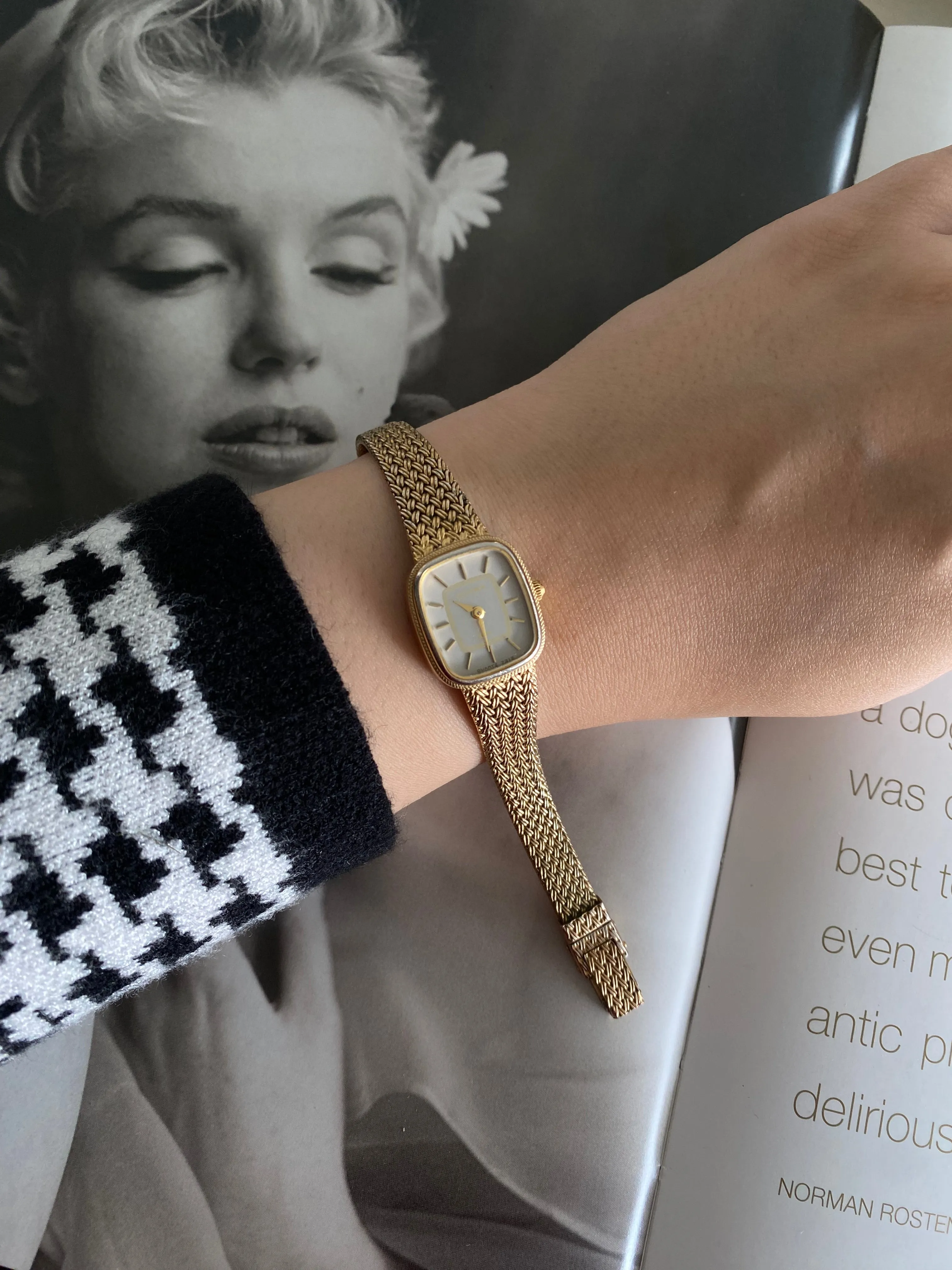 Vintage 1980s Accutron by Bulova Gold Tone Ladies Watch