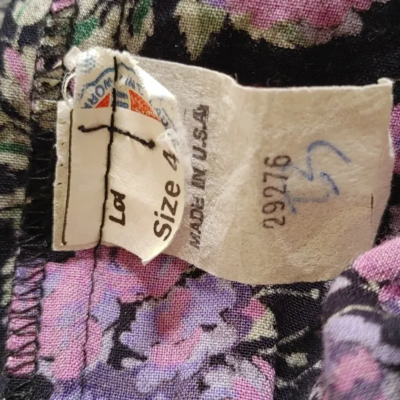 Vintage ILGWU Di Di Scott Pleated Skirt Pockets Black Lavender &amp; Pink Roses
