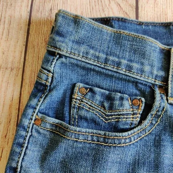 Vintage Levi's 515 high rise shorts sz 4