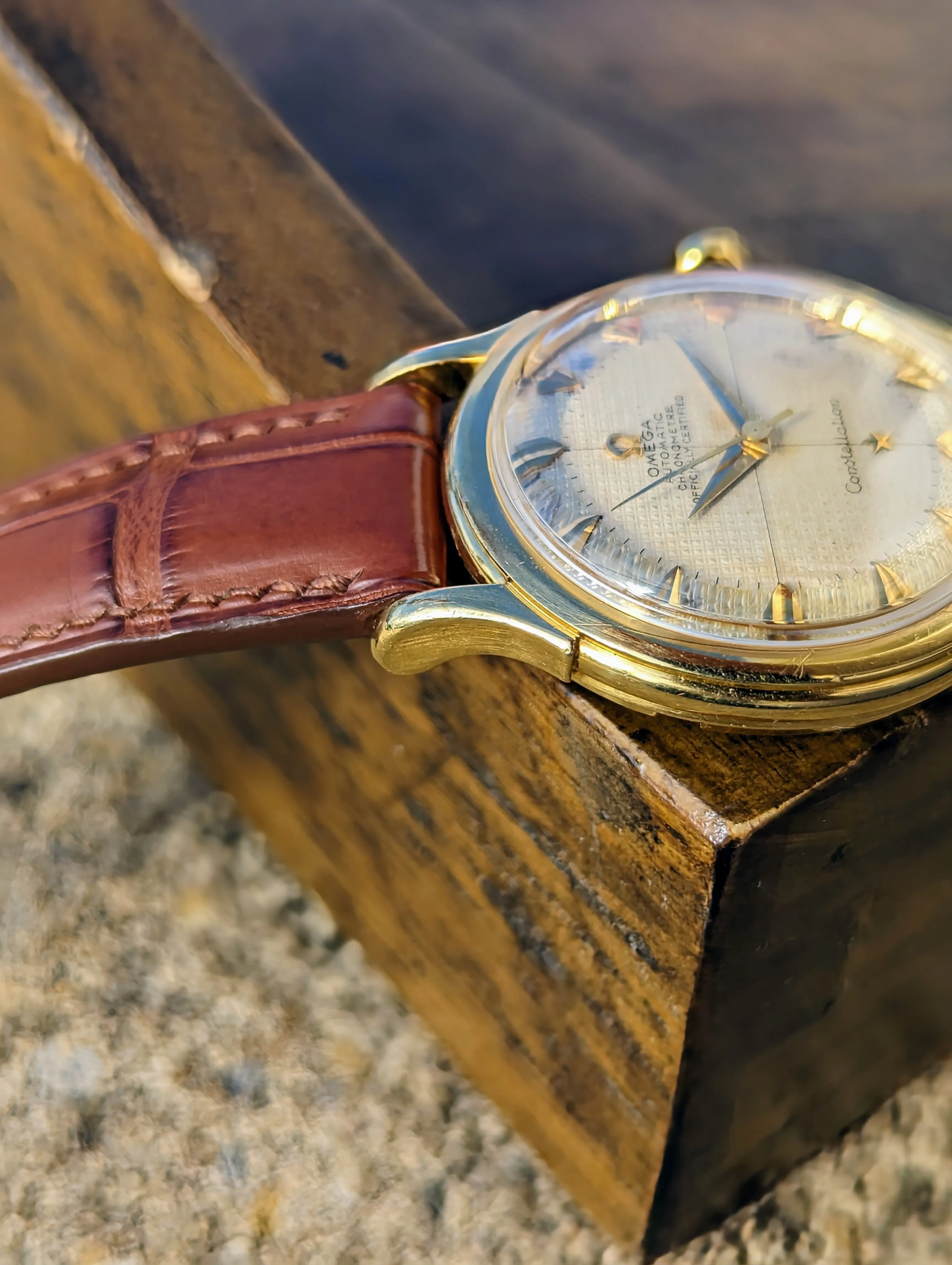 Vintage Omega Constellation 2652- Hobnail Dial - Serviced w/ 2yr warranty.
