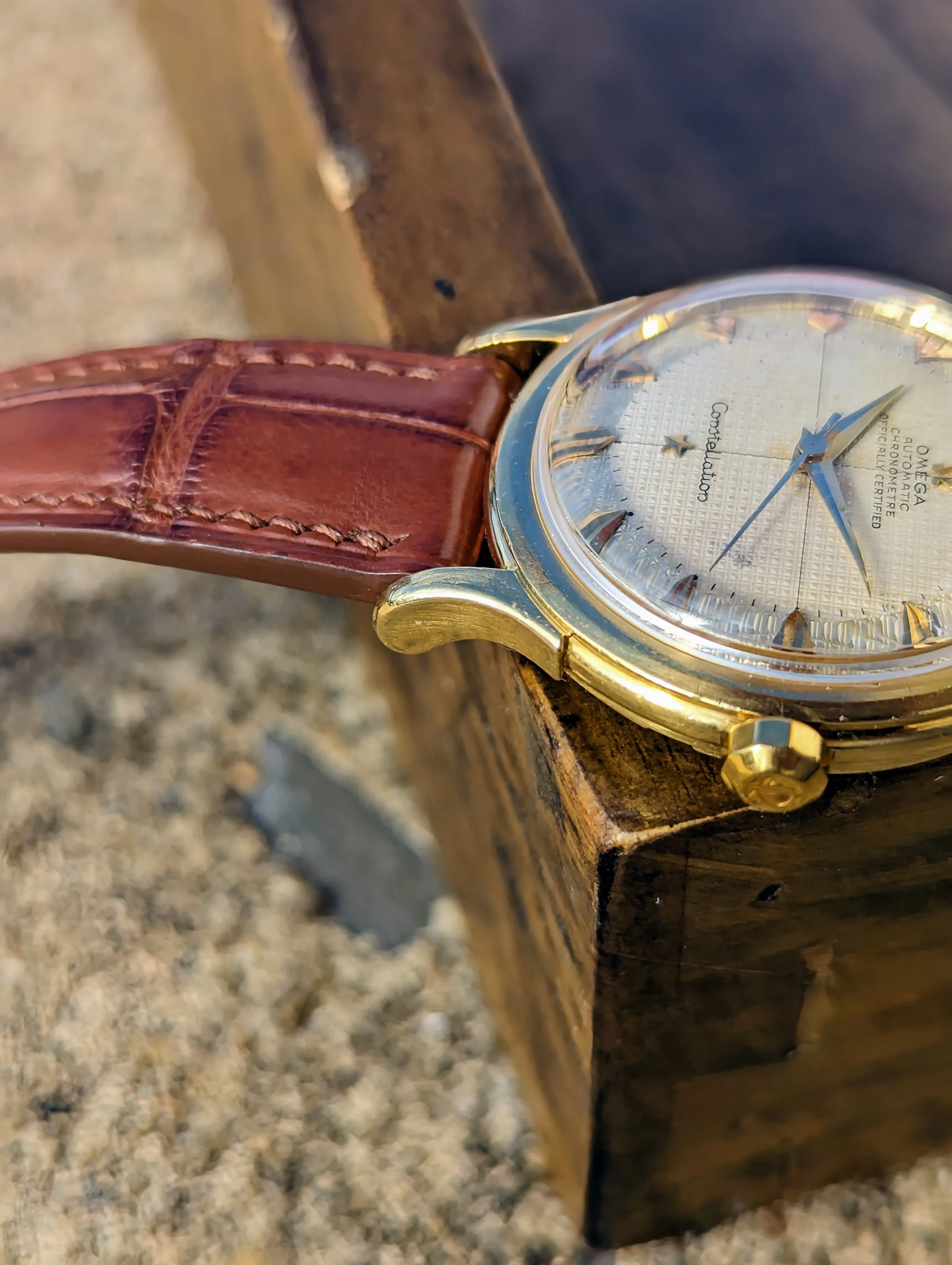 Vintage Omega Constellation 2652- Hobnail Dial - Serviced w/ 2yr warranty.
