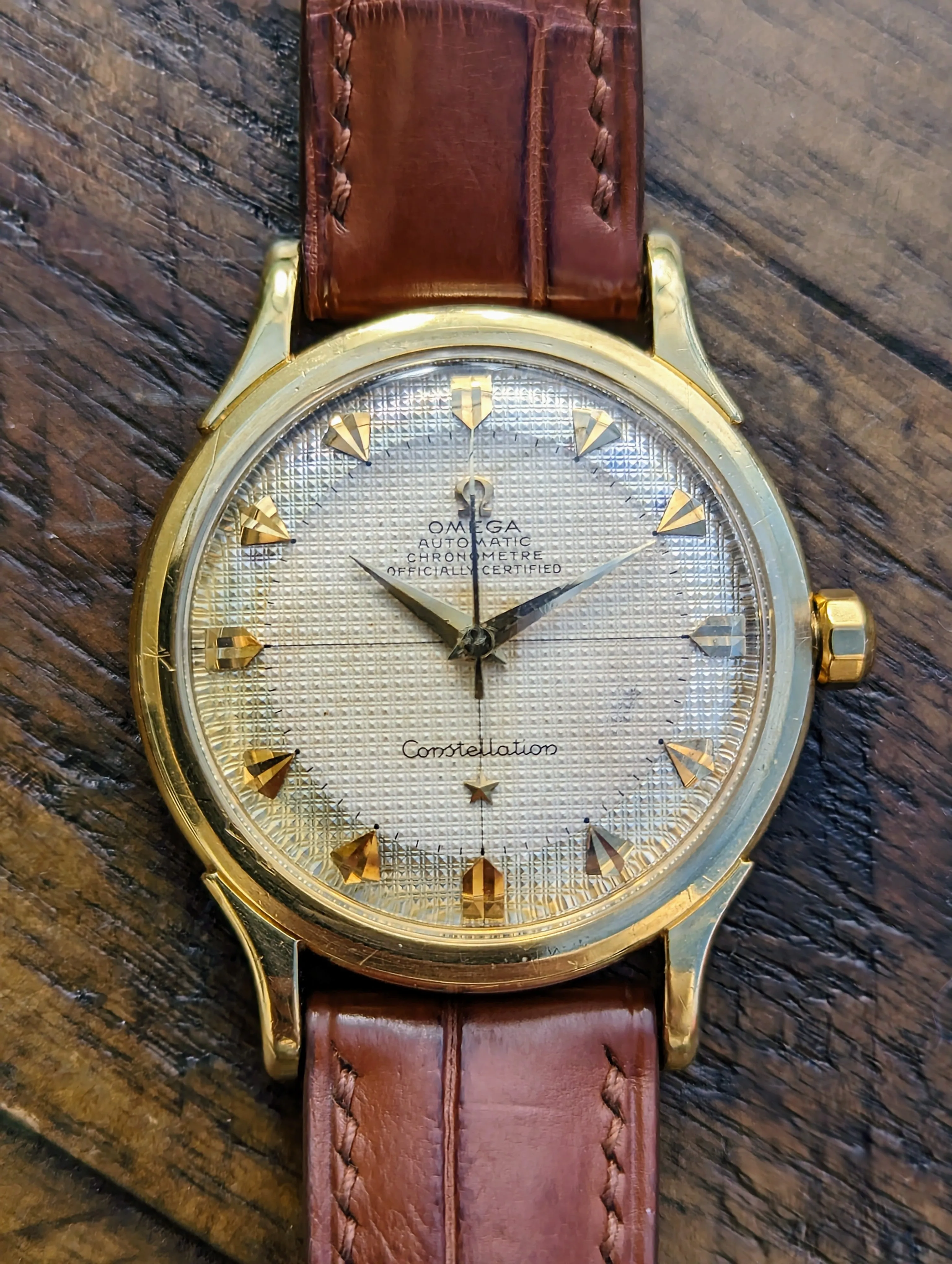 Vintage Omega Constellation 2652- Hobnail Dial - Serviced w/ 2yr warranty.