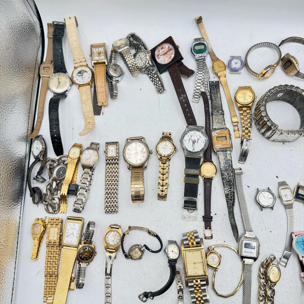 Vintage Seiko, Citizen, Pulsar, etc. Lot of 100 Ladies Quartz Wristwatch 6