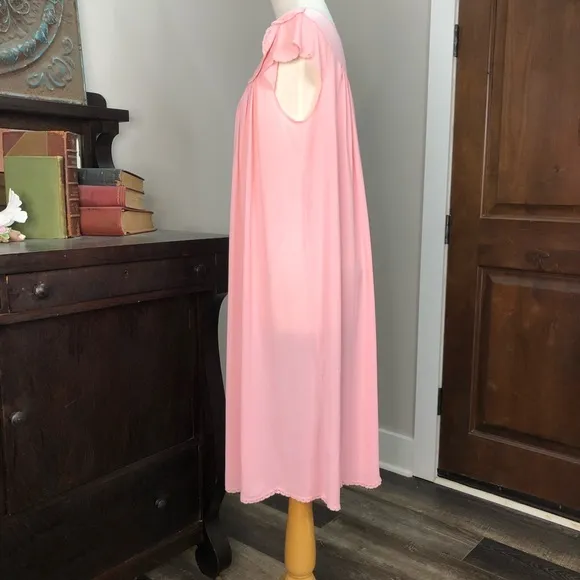 Vintage Shadowline peignior set