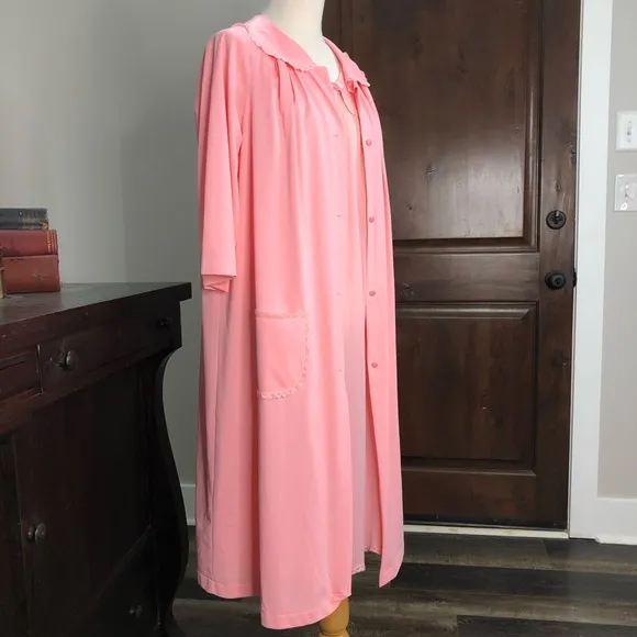 Vintage Shadowline peignior set