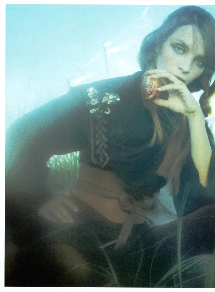 VOGUE Italia Magazine October 2002 LIYA KEBEDE Yasmin Le Bon LAETITIA CASTA Tatjana Patitz