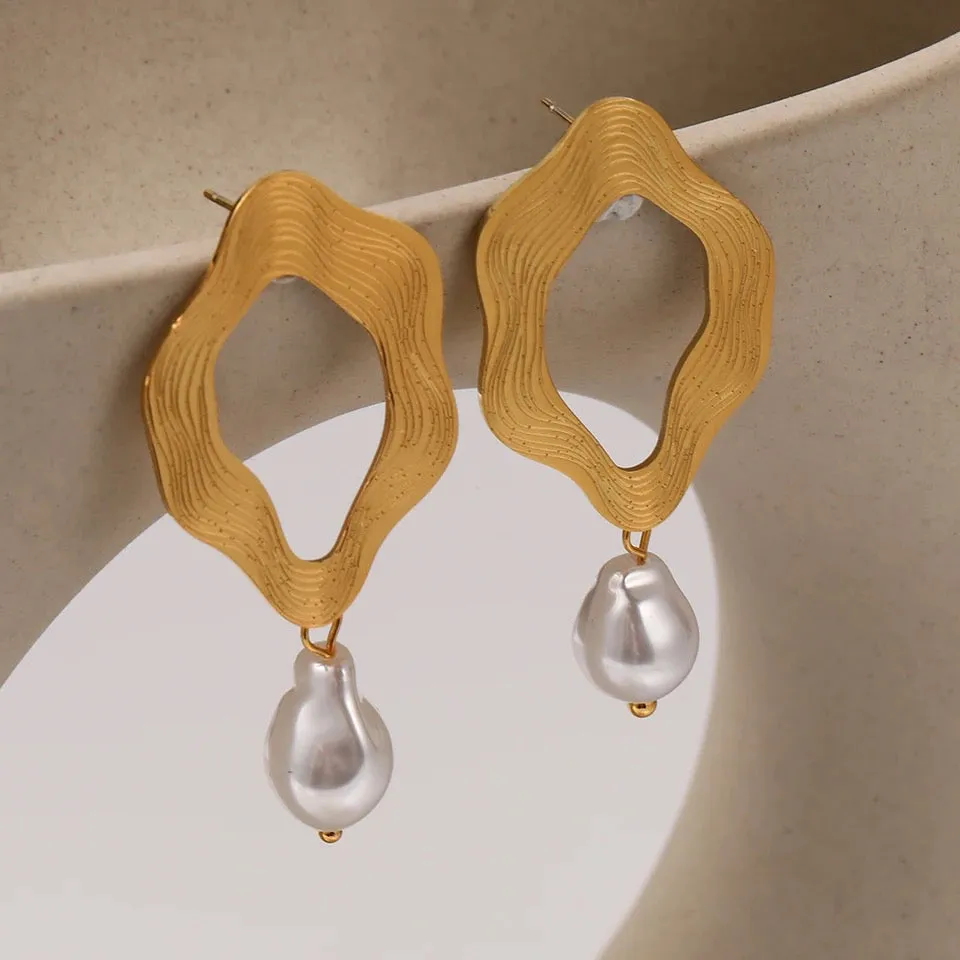 Whisper of the Sea Earring