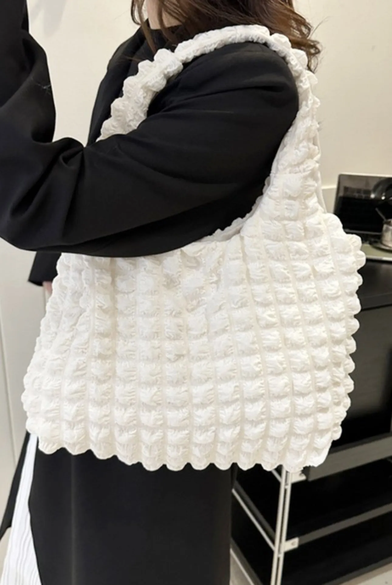 White Cloud Puffy Shoulder Tote Bag