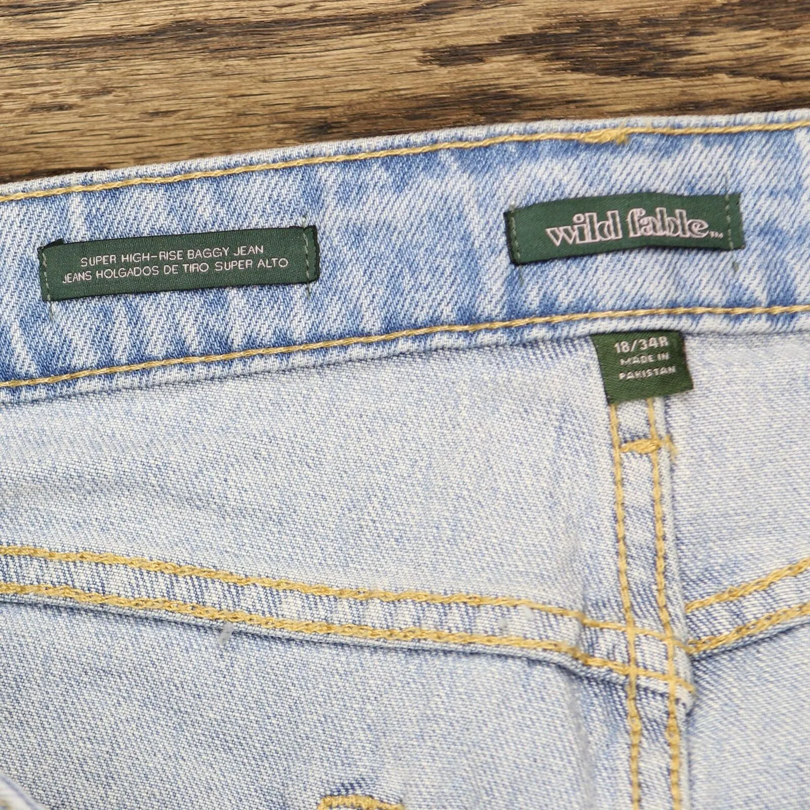 Wild Fable Womens Super High Rise Baggy Jeans Light Wash Blue 18